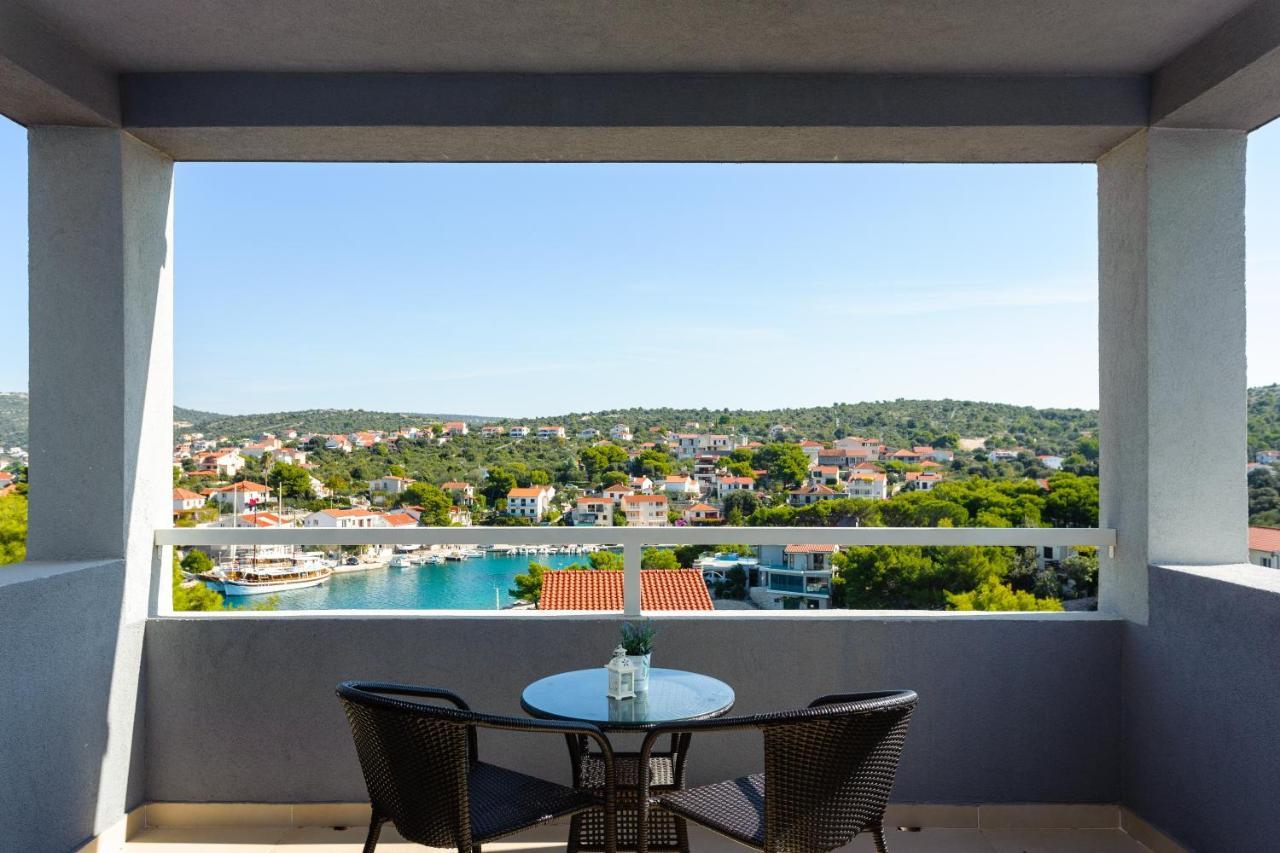 Villa Sena Ražanj Esterno foto