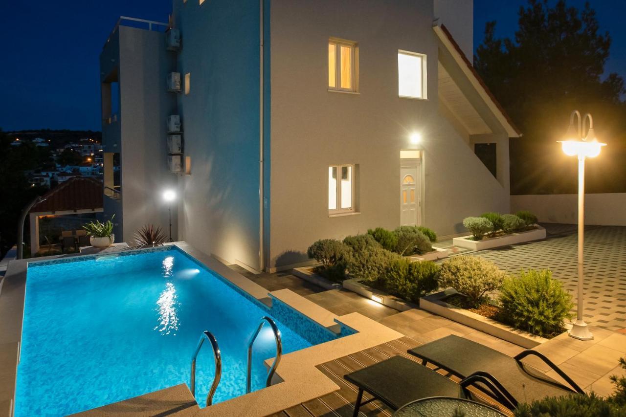 Villa Sena Ražanj Esterno foto