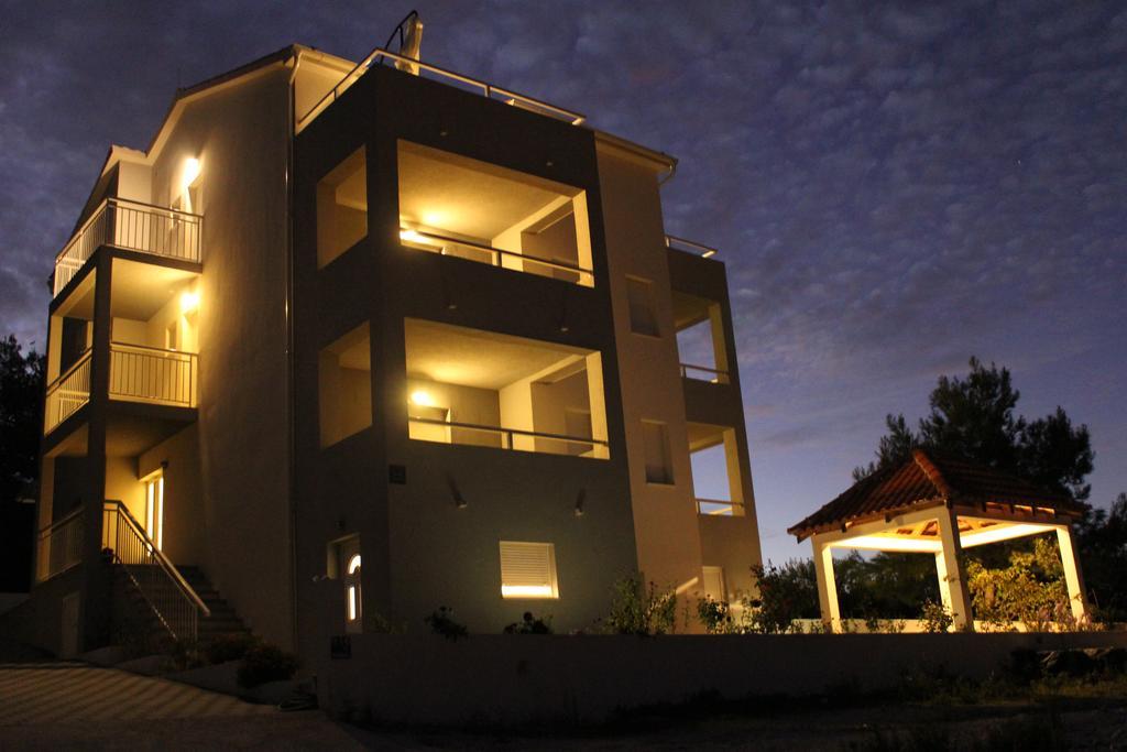 Villa Sena Ražanj Esterno foto