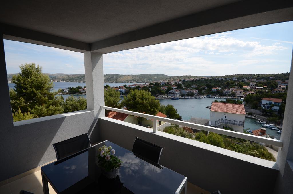 Villa Sena Ražanj Esterno foto